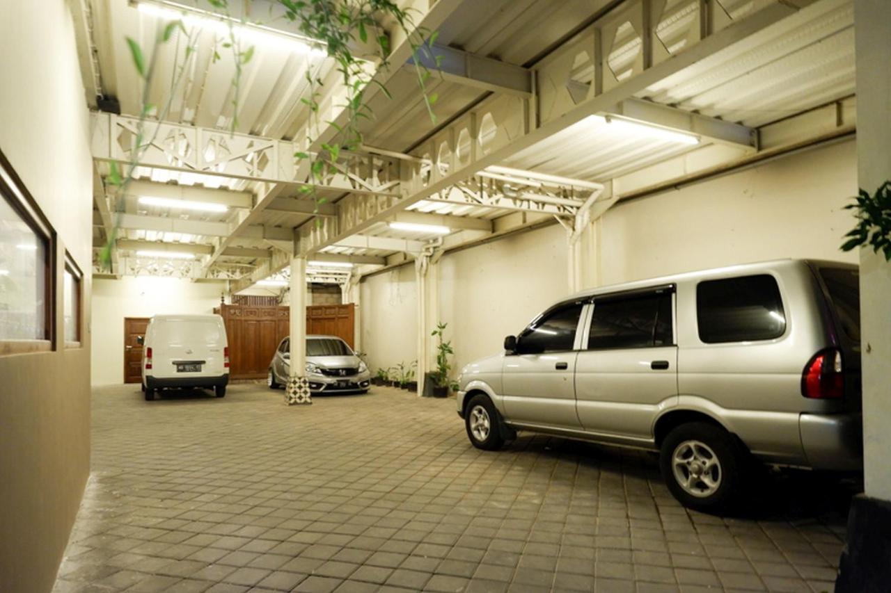 Urbanview Rumah Kandjani Yogyakarta Kejayan Екстериор снимка